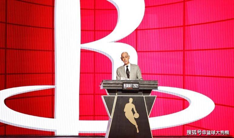 与此同时 与此同时