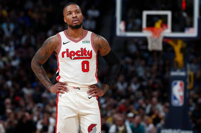 据了一席之 据了一席之