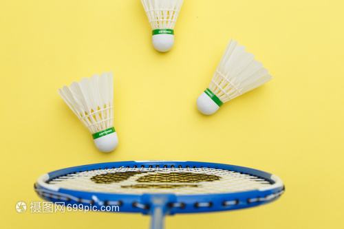 甚至一度展 甚至一度展