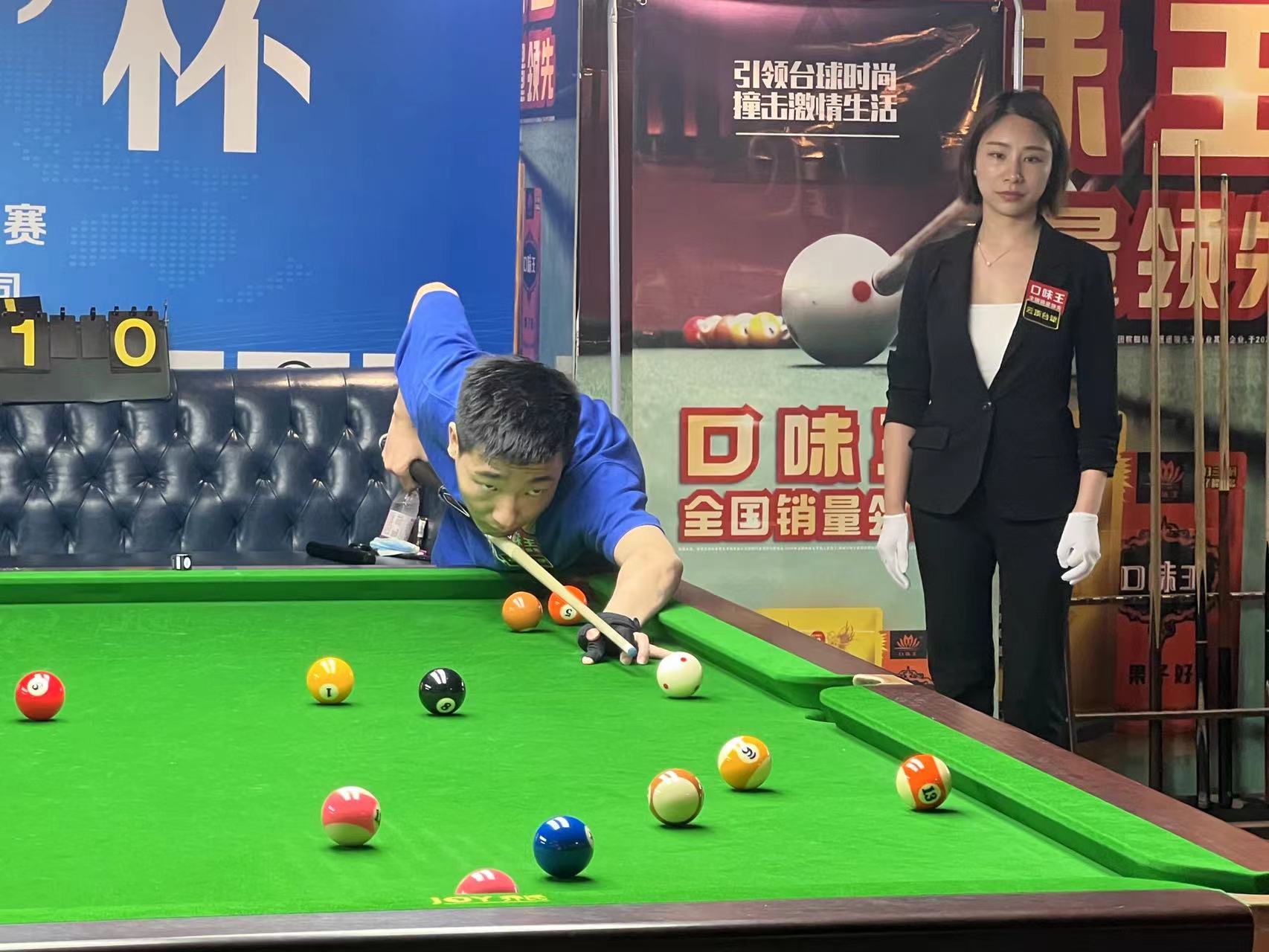 从与萨博尼 从与萨博尼