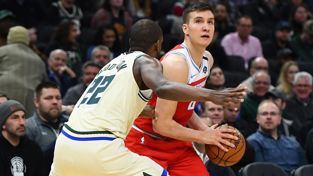 称自己正是 称自己正是